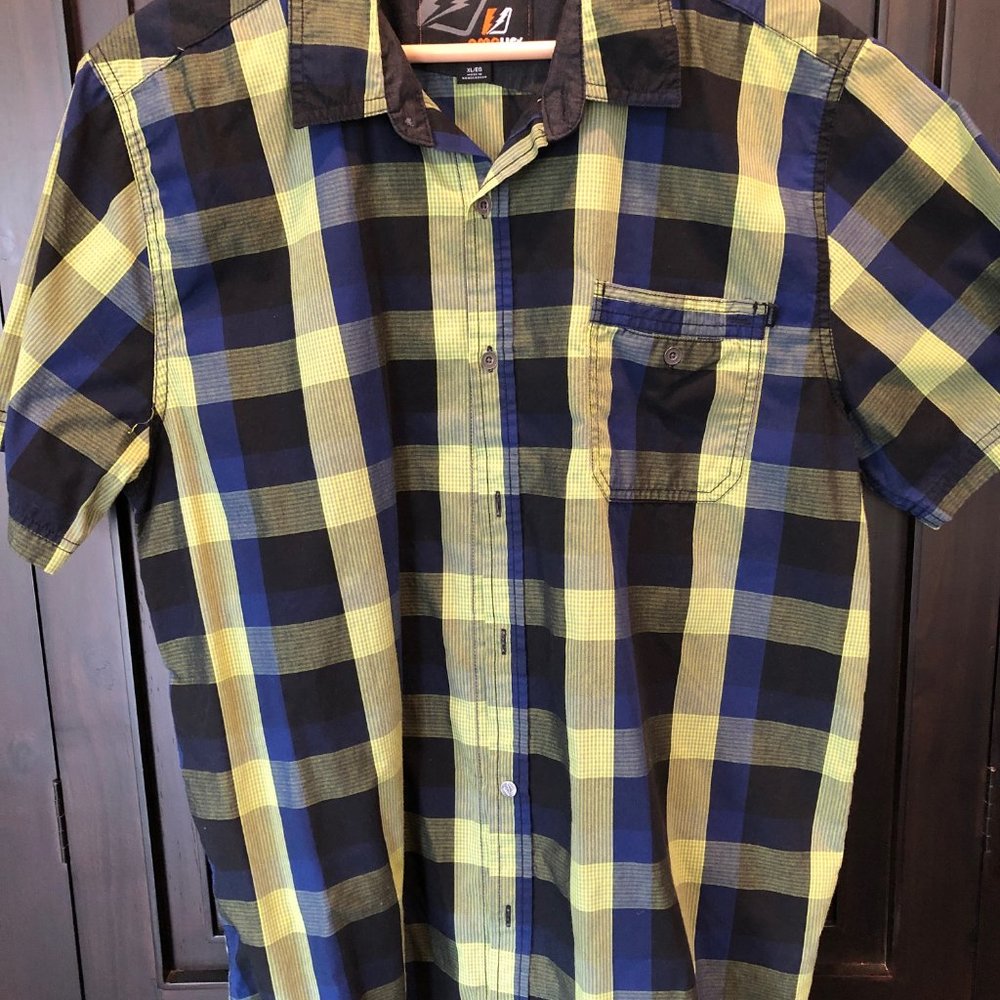 Short sleeve button up shirt